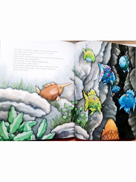 Der Regenbogenfisch hat keine Angst mehr